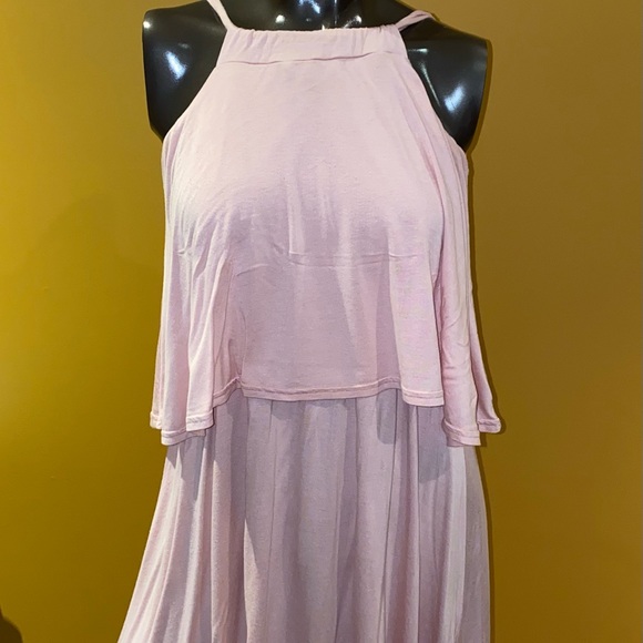 Blush pink two tier flowy dress - Picture 3 of 3
